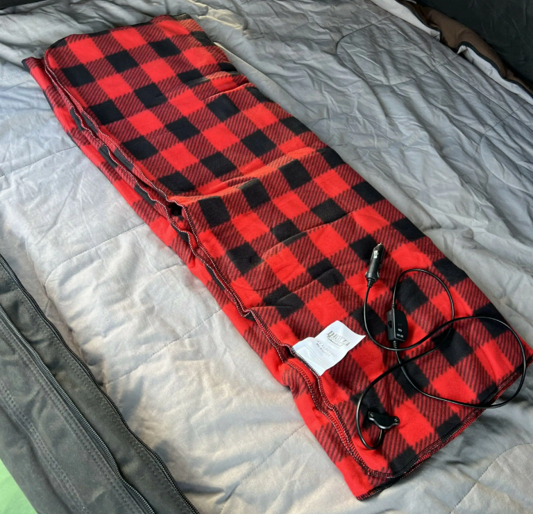 DS 12v Electric Blanket - Black And Red